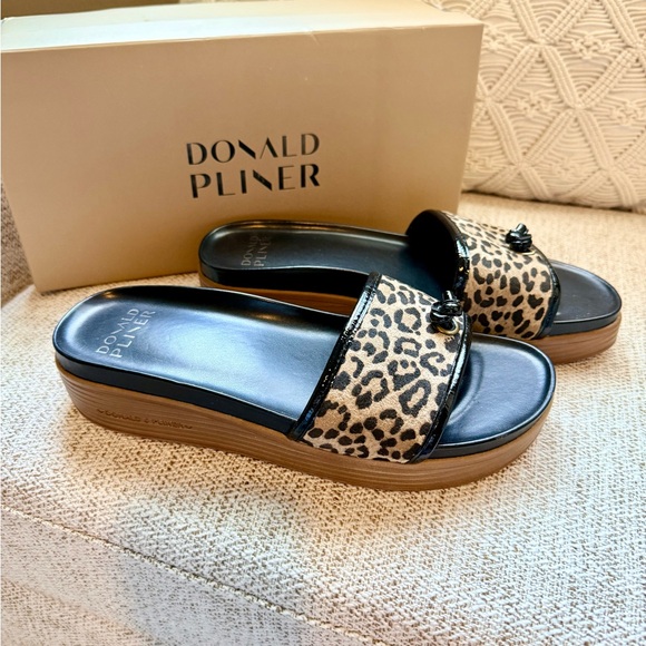 Donald J. Pliner Shoes - Donald J. Pliner Farrah Leopard Slide Sandals - Black & Tan 8